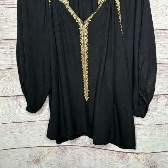 World Market Embroidered Linen Blend Boho Oversized Peasant Top Size S/M - Picture 7 of 10